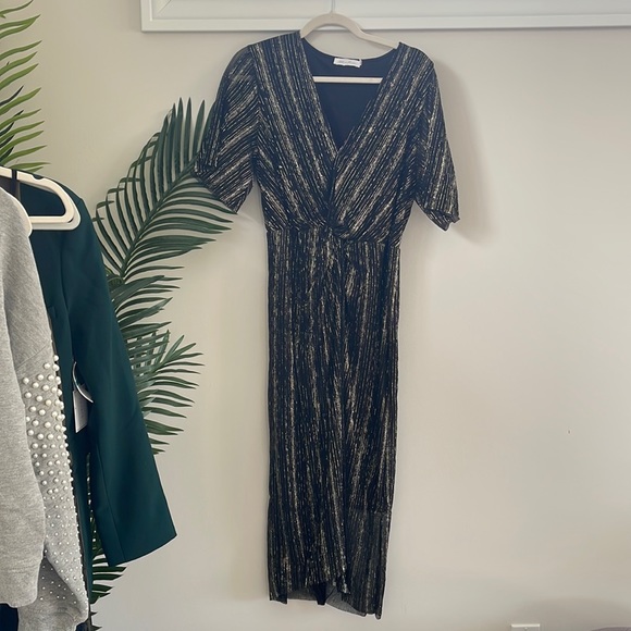 All In Favor Dress XL - Picture 1 of 6